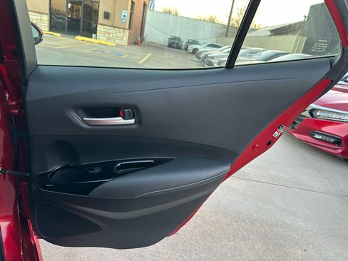 Used 2022 Toyota Corolla SE image 18