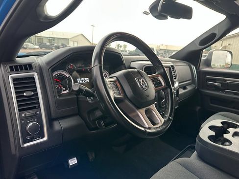 Used 2022 RAM 1500 Warlock AWD/4WD image 12