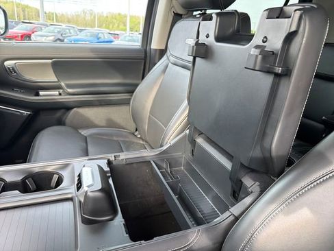 Used 2025 Ford Expedition Platinum AWD/4WD image 43