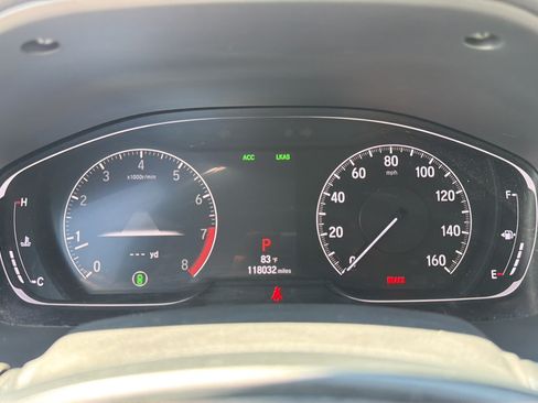 Used 2018 Honda Accord Touring image 18