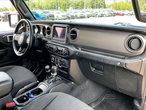 Used 2021 Jeep Wrangler Unlimited Sport AWD/4WD image 13