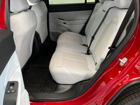 New 2026 Jeep Cherokee Laredo AWD/4WD image 21