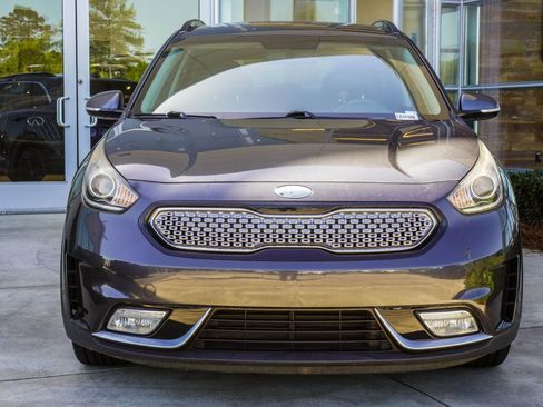 Used 2018 Kia Niro EX w/ EX Touring Graphite Edition FWD image 7