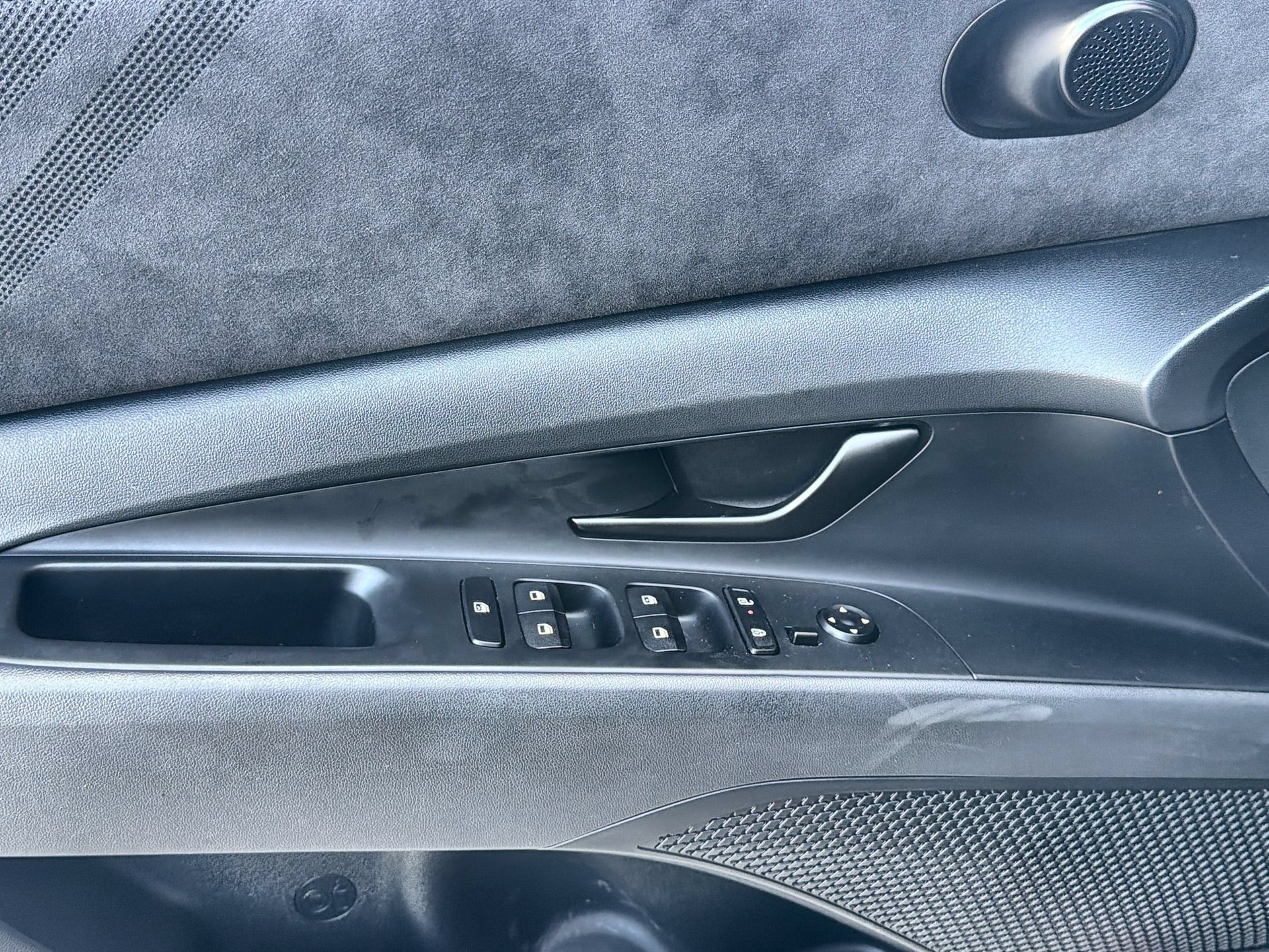Used 2025 Hyundai Elantra N FWD image 13