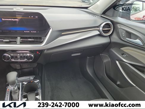 Used 2024 Chevrolet Trax ACTIV w/ Driver Confidence Package FWD image 13
