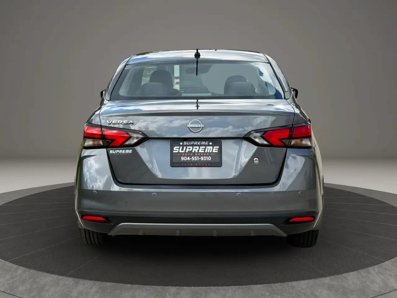 Used 2023 Nissan Versa S w/ S Plus Package FWD image 4