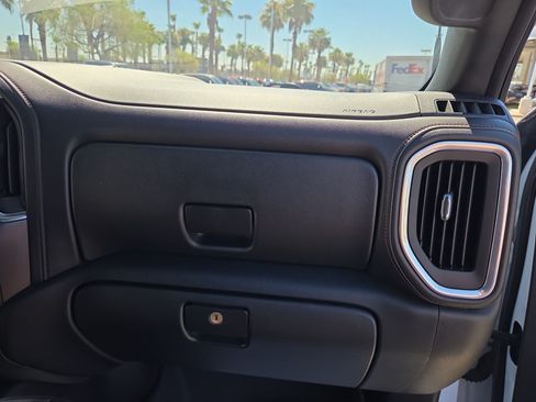 Used 2020 GMC Sierra 2500 AT4 w/ AT4 Premium Package AWD/4WD image 31