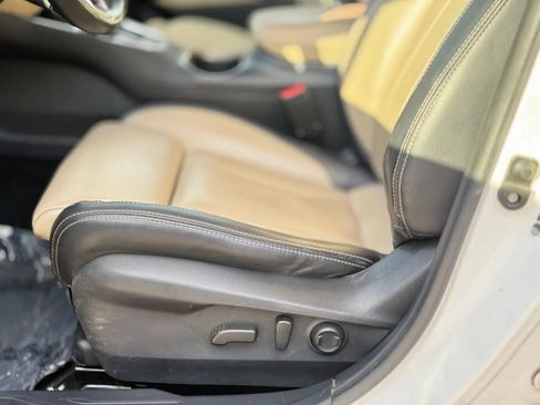Used 2020 Subaru Outback Limited AWD/4WD image 9