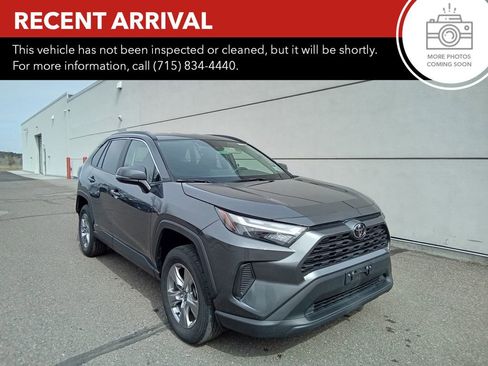 Used 2025 Toyota RAV4 XLE image 1