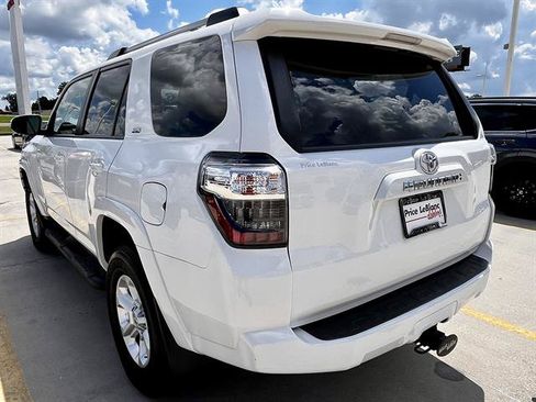 Used 2024 Toyota 4Runner SR5 Premium w/ Moonroof Package AWD/4WD image 7