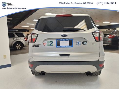 Used 2017 Ford Escape SE FWD image 6