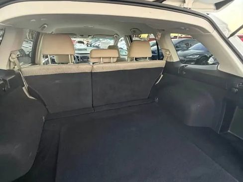 Used 2012 Subaru Outback 2.5i Premium image 8