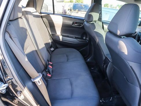Used 2022 Toyota Corolla Cross LE FWD image 19