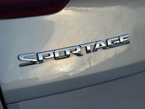 Used 2022 Kia Sportage EX image 45