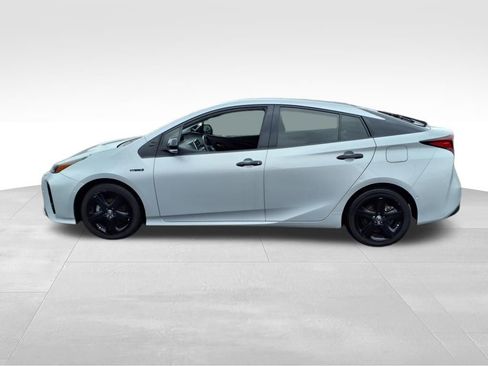 Used 2022 Toyota Prius XLE image 24