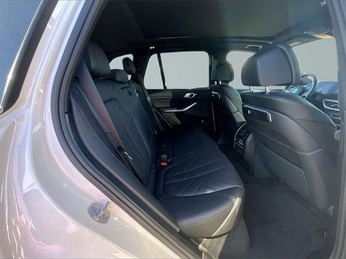 Used 2025 BMW X5 xDrive40i image 25