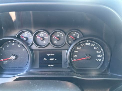 Used 2019 Chevrolet Silverado 1500 Custom w/ Infotainment Package AWD/4WD image 11
