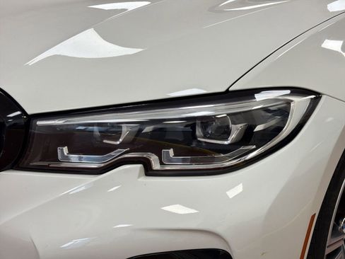 Used 2020 BMW 330i xDrive Sedan w/ M Sport Package AWD/4WD image 11