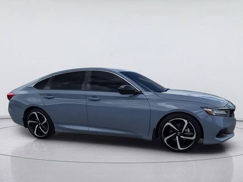 Used 2022 Honda Accord Sport image 2