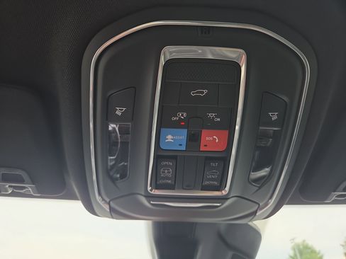 New 2026 Jeep Grand Cherokee Altitude AWD/4WD image 7
