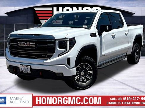 Used 2024 GMC Sierra 1500 AT4 w/ Technology Package AWD/4WD image 3
