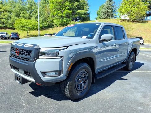 Certified 2025 Nissan Frontier PRO-4X w/ Pro Convenience Package AWD/4WD image 9