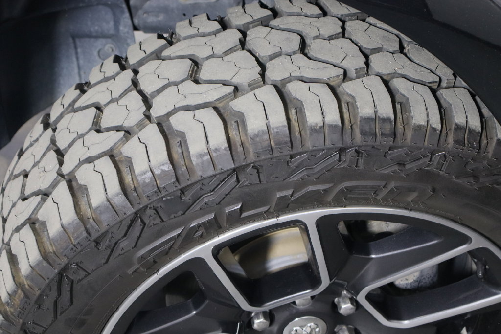 Used 2019 RAM 1500 Laramie AWD/4WD image 37