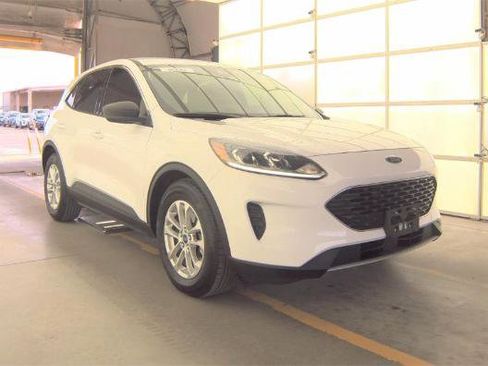 Used 2022 Ford Escape SE w/ Convenience Package FWD image 2