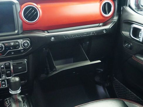 Used 2021 Jeep Wrangler Unlimited Rubicon w/ Uconnect 4C Nav & Sound Group AWD/4WD image 21