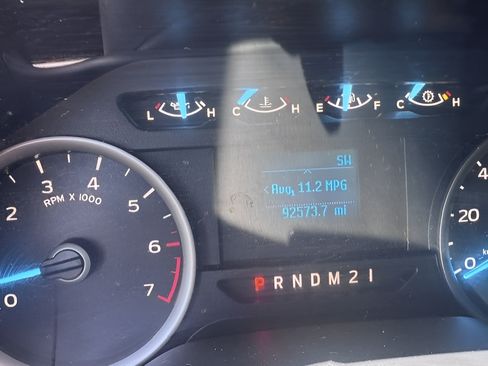 Used 2018 Ford F150 XLT AWD/4WD image 11