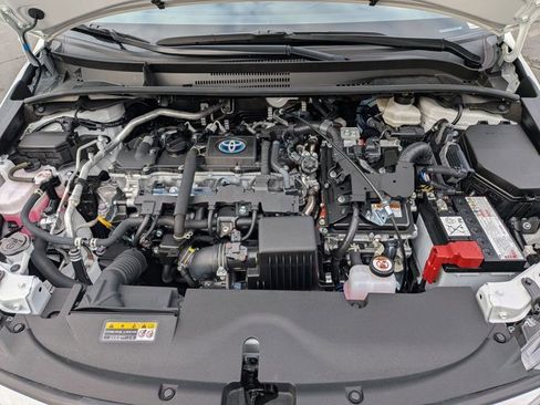 Used 2024 Toyota Corolla LE w/ LE Convenience Package image 21