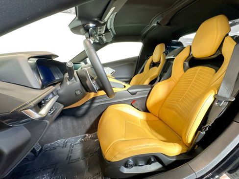 Used 2023 Chevrolet Corvette Z06 image 5