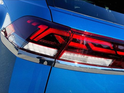 New 2025 Volkswagen Atlas Cross Sport SEL Premium R-Line image 24