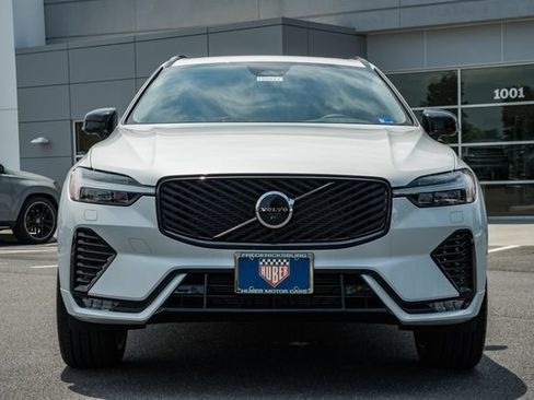 New 2026 Volvo XC60 B5 Ultra w/ Protection Package Premier AWD/4WD image 2