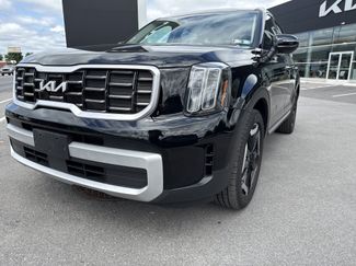 Certified 2024 Kia Telluride S w/ S Sunroof Package AWD/4WD video 4