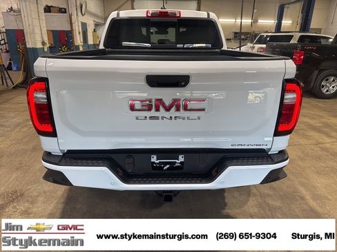 New 2026 GMC Canyon Denali image 8