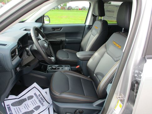 Used 2024 Ford Maverick Tremor w/ Tremor Off-Road Package image 18