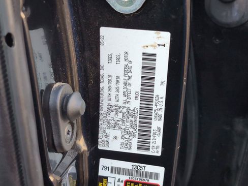 Used 2022 Toyota Tundra SR5 AWD/4WD image 13