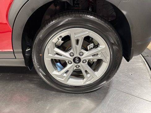 Used 2023 Hyundai Kona SEL w/ Convenience Package image 12