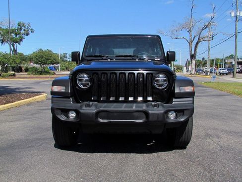 Used 2022 Jeep Wrangler Unlimited Sport image 15