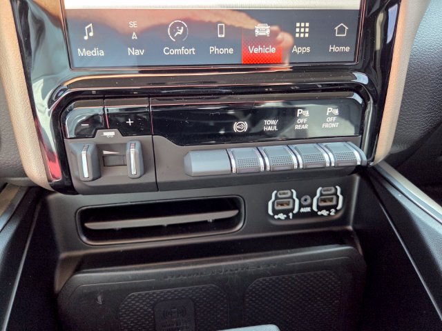 Certified 2024 RAM 2500 Laramie AWD/4WD image 31