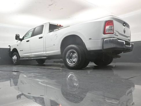 Used 2024 RAM 3500 Big Horn AWD/4WD image 53