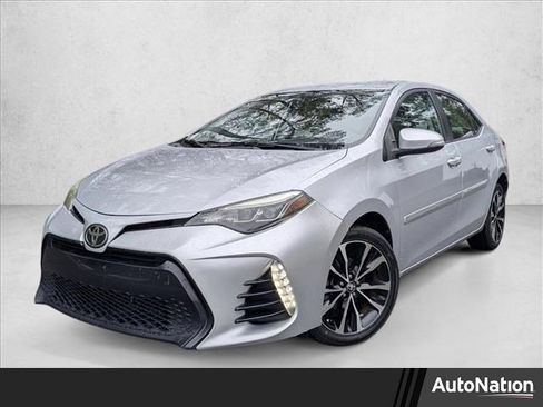 Used 2017 Toyota Corolla SE image 1