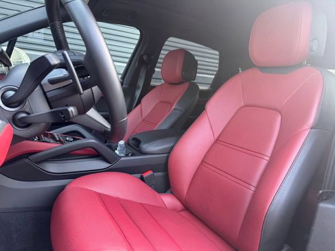 Certified 2026 Porsche Cayenne AWD/4WD image 15