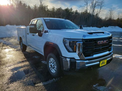 New 2026 GMC Sierra 2500 Pro w/ Convenience Package AWD/4WD image 9