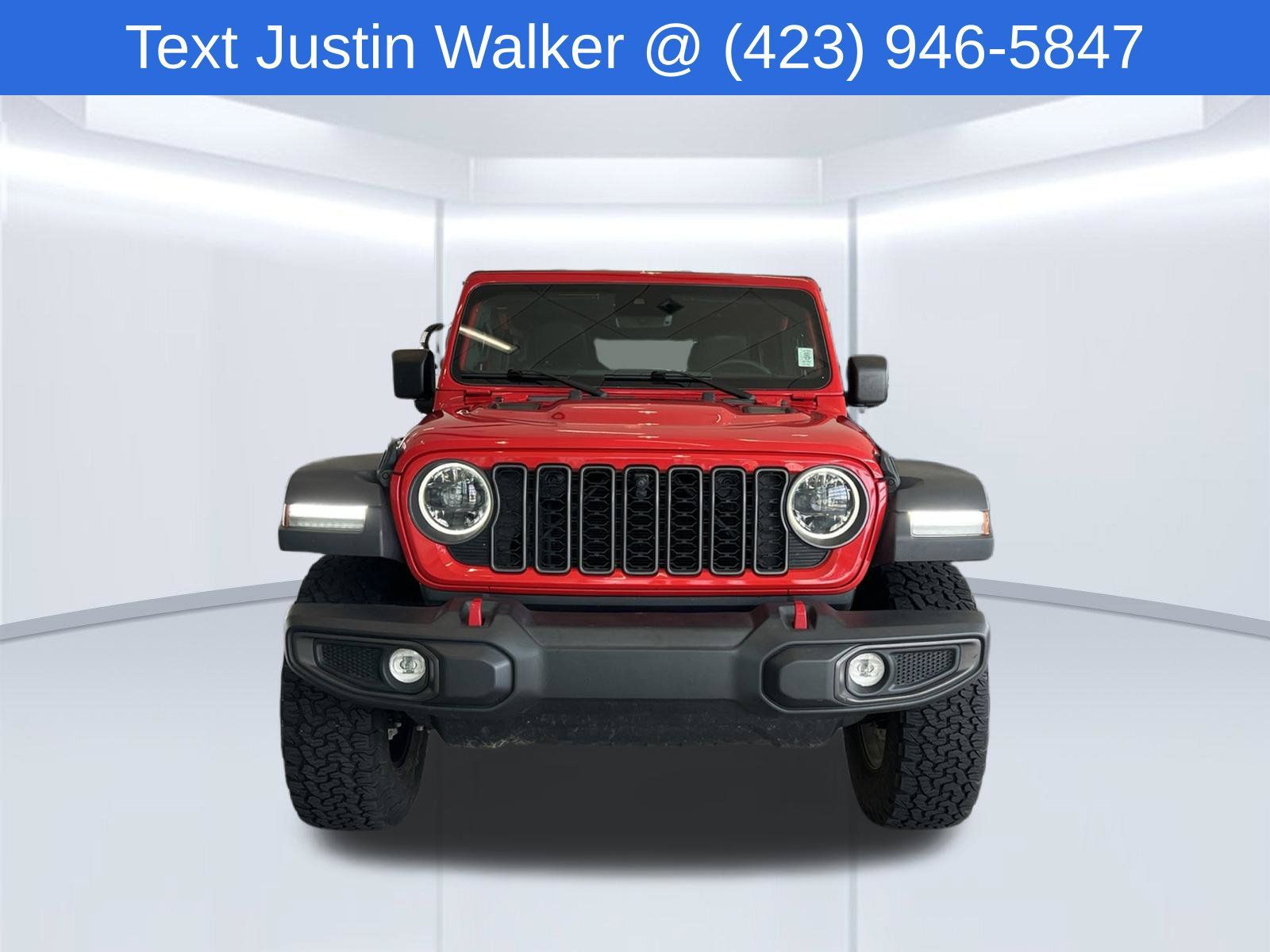 Used 2024 Jeep Wrangler Unlimited Rubicon w/ Technology Group AWD/4WD image 2