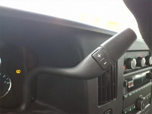 Used 2025 Chevrolet Express 3500 LS image 11