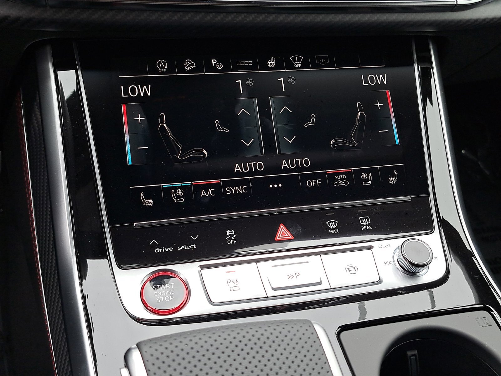 New 2026 Audi SQ7 Prestige AWD/4WD image 27