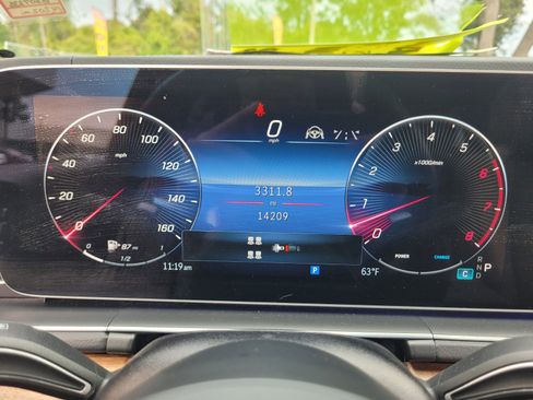 Used 2025 Mercedes-Benz GLS 450 4MATIC image 31