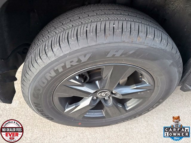 Used 2026 Toyota RAV4 LE AWD/4WD image 7